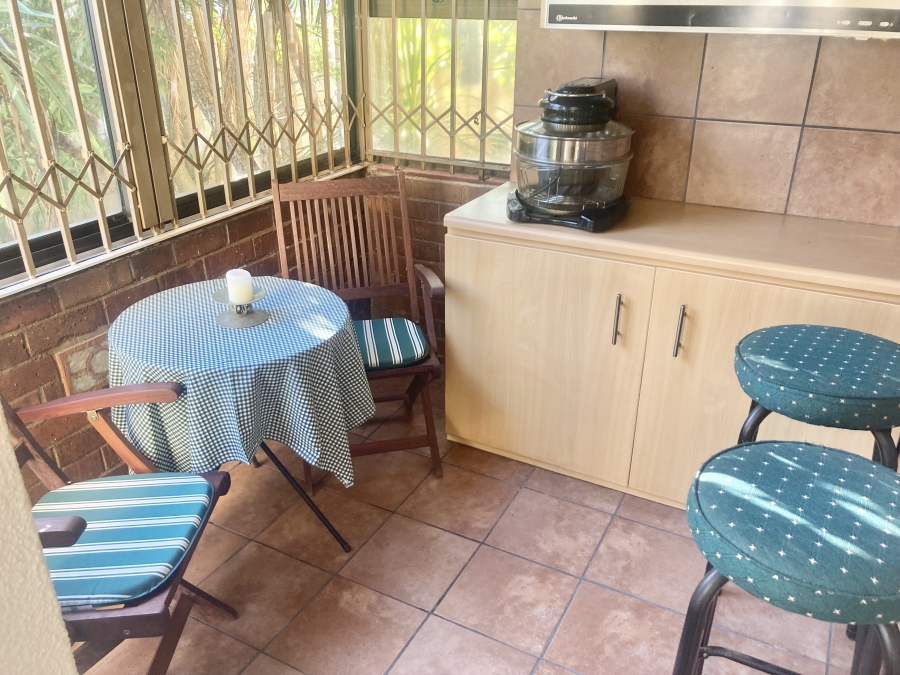 To Let 1 Bedroom Property for Rent in Rosebank Western Cape